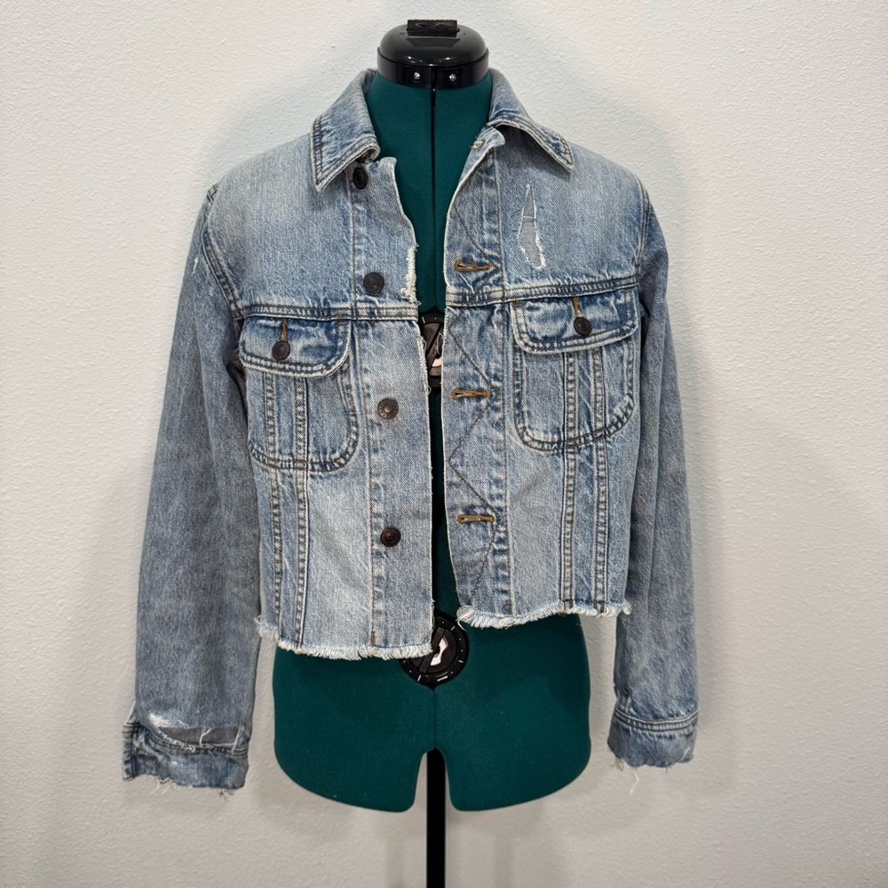 American Eagle Outfitters Light Blue Denim Jacket